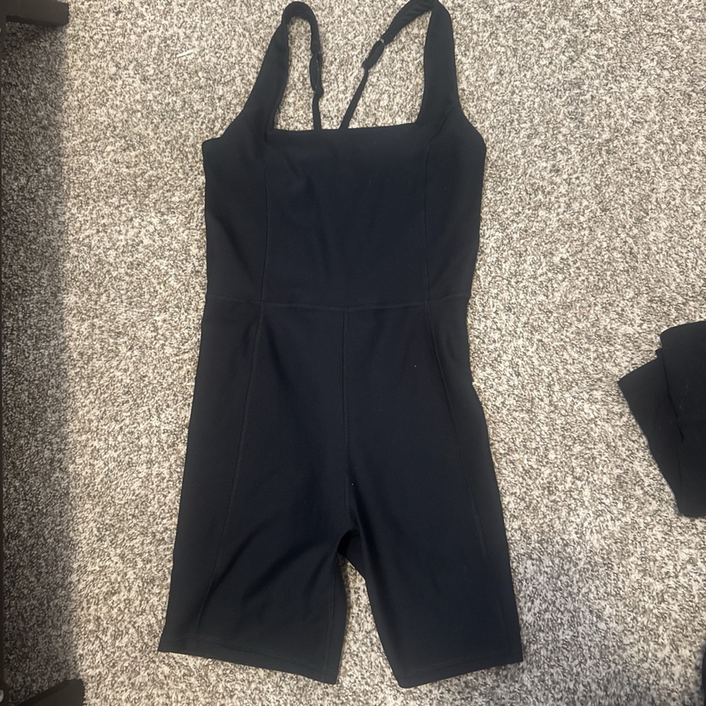 Black Leggings with Square Neckline and Adjustable Straps